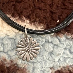 Silpada sunflower necklace
